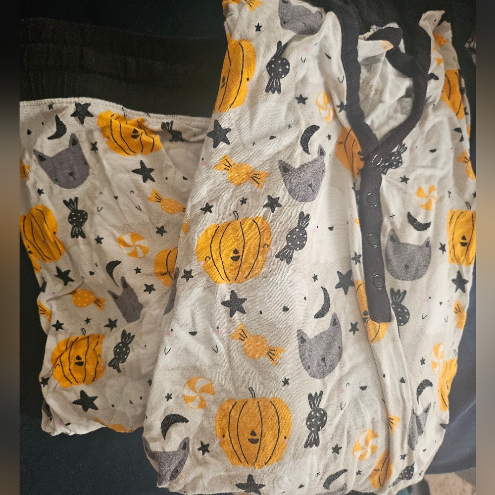 Little Sleepies Halloween Pumpkin and Cat Pajama Set Womens Large